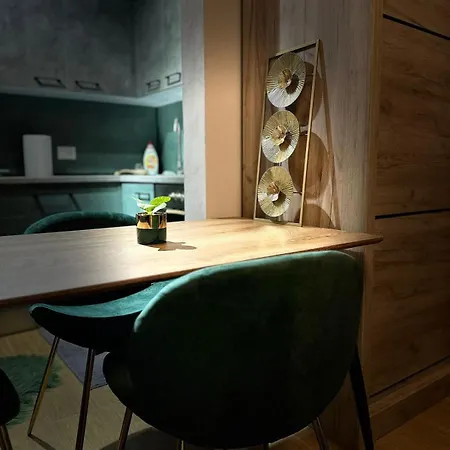 Apartment Delir